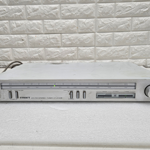 스트라우트 아날로그 튜너 KT-4120B 입니다