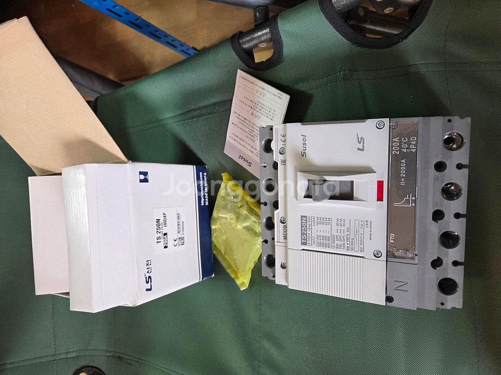 ls ts250n 200a 차단기--3
