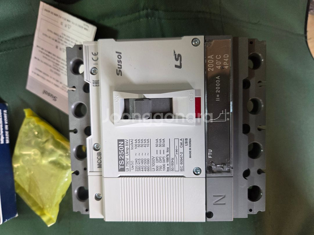 ls ts250n 200a 차단기--4