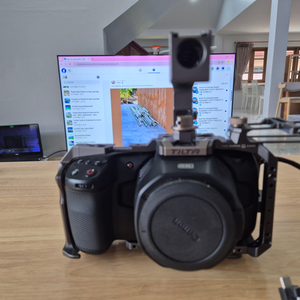 bmpcc 6k와 tilta 케이지 판매합니다