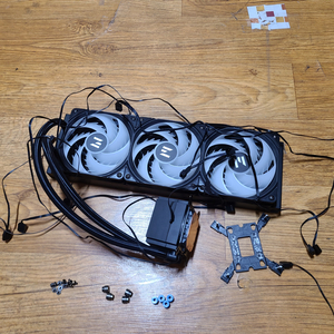 잘만 Alpha A36 판매합니다.