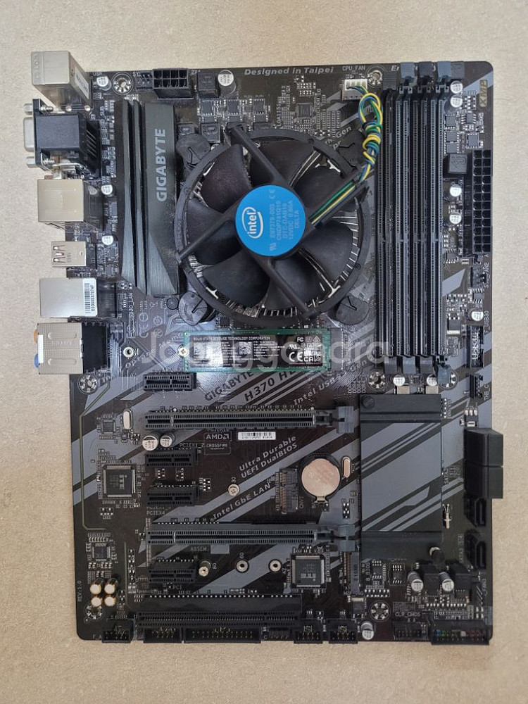 기가바이트 H370 메인보드--0