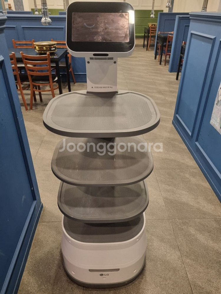 lg 클로이 서빙 로봇(1세대)--1