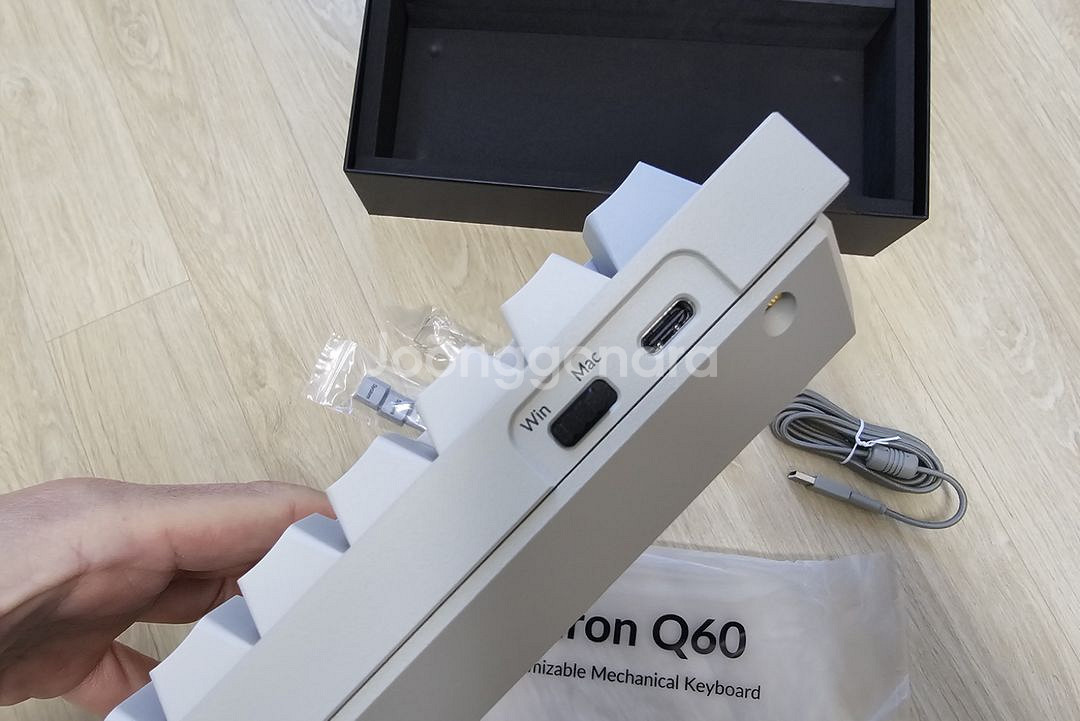키크론 Q60 레트로 유선 키보드 (HHKB, 적축)--3