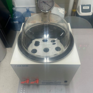 asone사(일제) 진공 데시케이터 팝니다(시편보관)