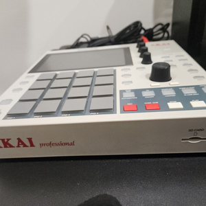 MPC One 레트로