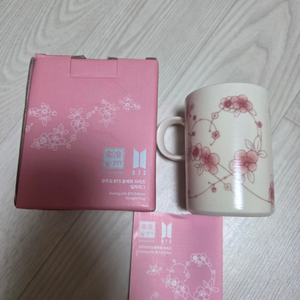 BTS방탄소년단 홍매화 머그
