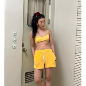 포니테일 Creamy Velour Shorts 탠저린