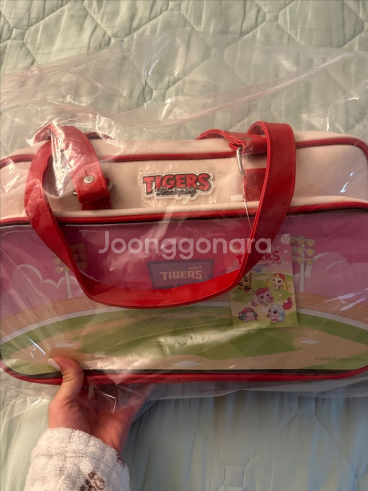 기아 어센틱 티니핑 자수유니폼, 직관가방 판매합니다--2