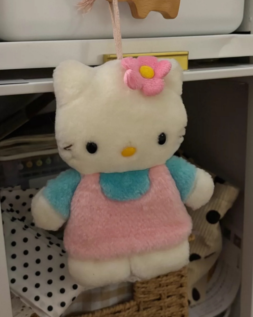 고전 키티 파우치 인형