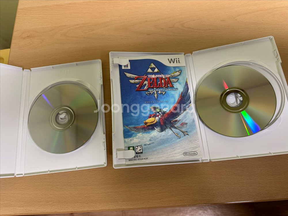 Wii 본체, Wii 젤다 게임 2종--9