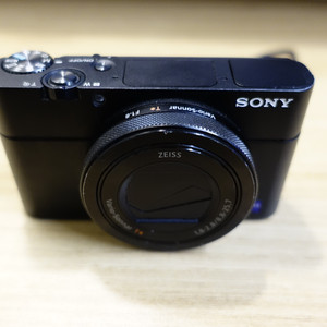 SONY 소니 RX100M5 판매합니다