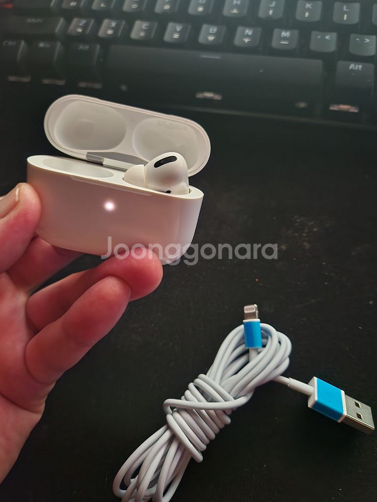 에어팟프로2 본체+오른쪽+충전기--3