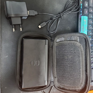 닌텐도 DSlite 블랙 상태좋음(충전기 새것)