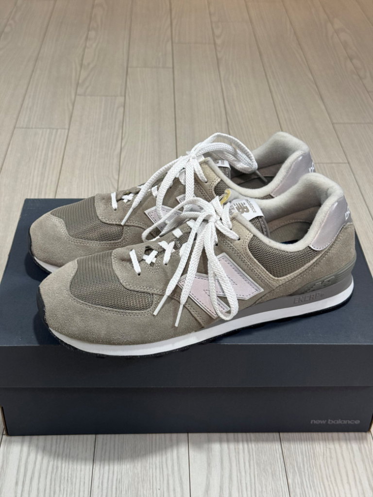 뉴발란스574(ML574EVG)그레이 사이즈300 상태