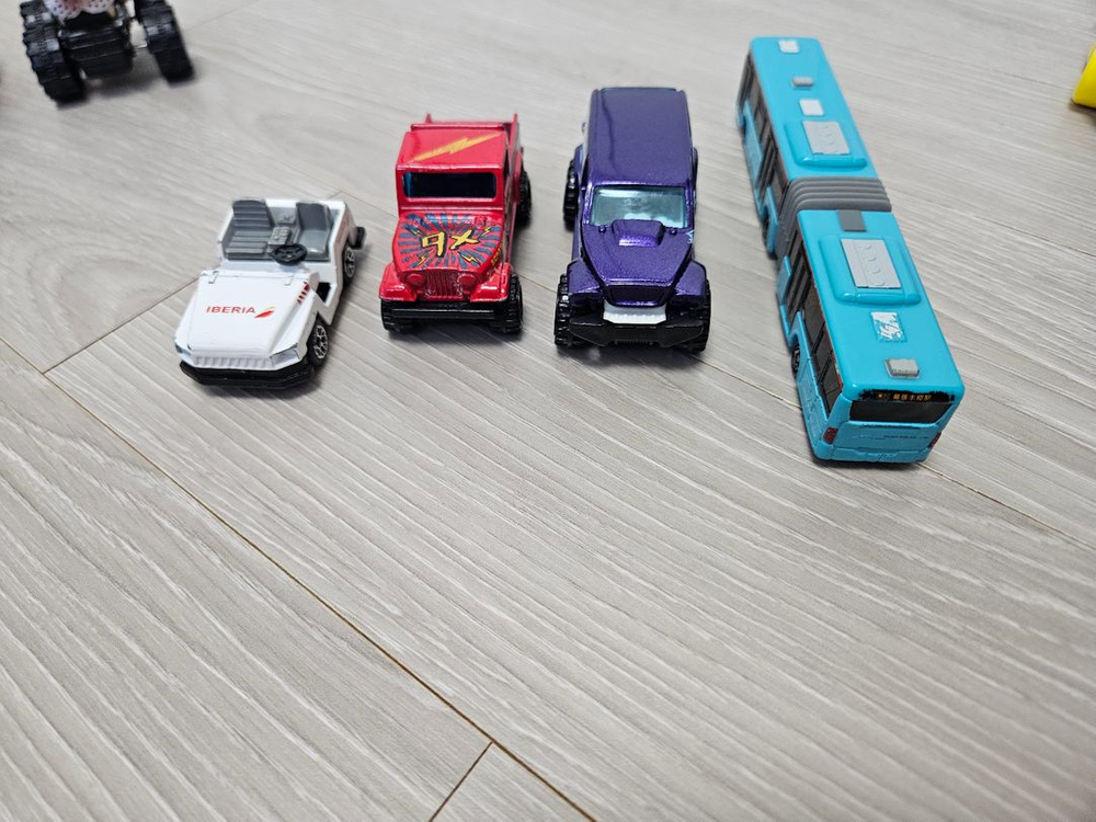 흔들말.콩콩 점프.공룡퍼즐. 자동차 일괄--8