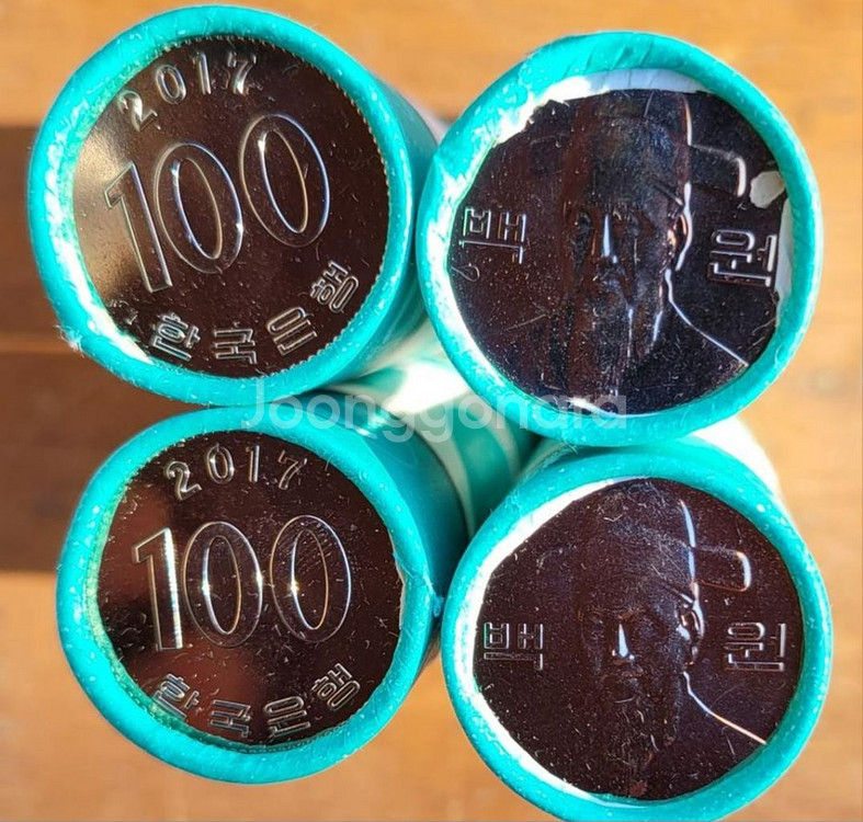 한국은행 2017년 100원 4롤주화--1