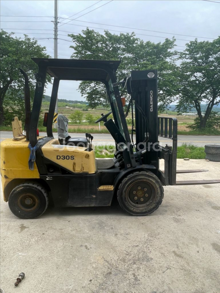 대우 3톤 지게차--1