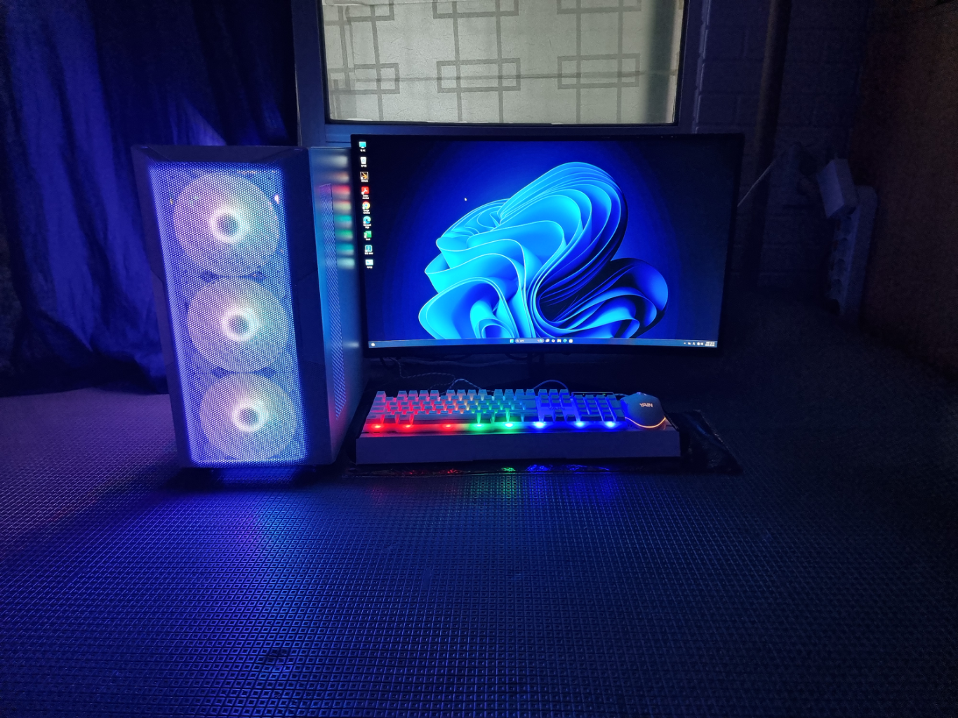 고사양 게이밍 컴퓨터 팝니다 PC 배그.영상편집.스팀