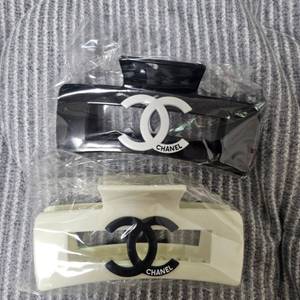 샤넬 집게핀 팔아요 새상품