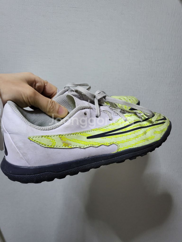 나이키축구화.풋살화230--0