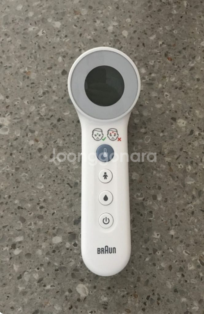 ** (새제품)브라운 비접촉식 체온계--1