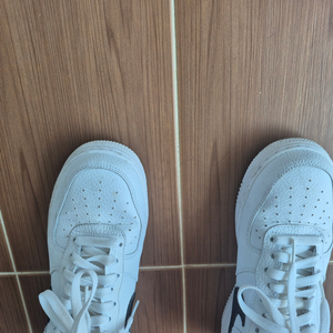 나이키 에어포스 1 07 화이트블랙 255