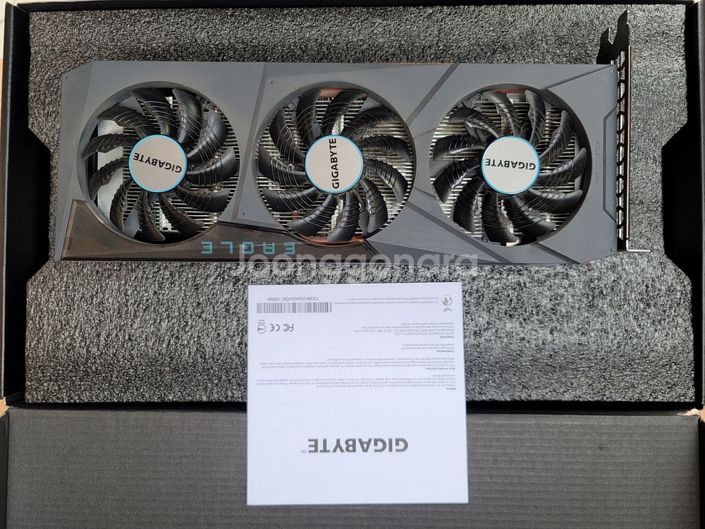 기가바이트 RX6600 8GB 팝니다--2