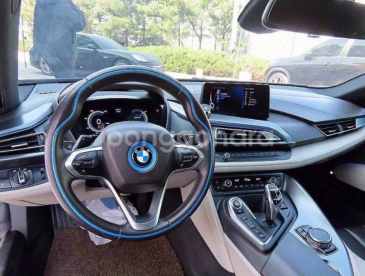 @15년식 BMW I8 하이브리드 스포츠카 걸윙도어--5