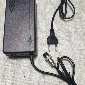 전동킥보드 48v 충전기 새상품