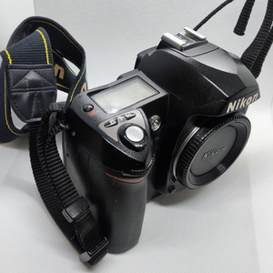 니콘 D70 8천컷