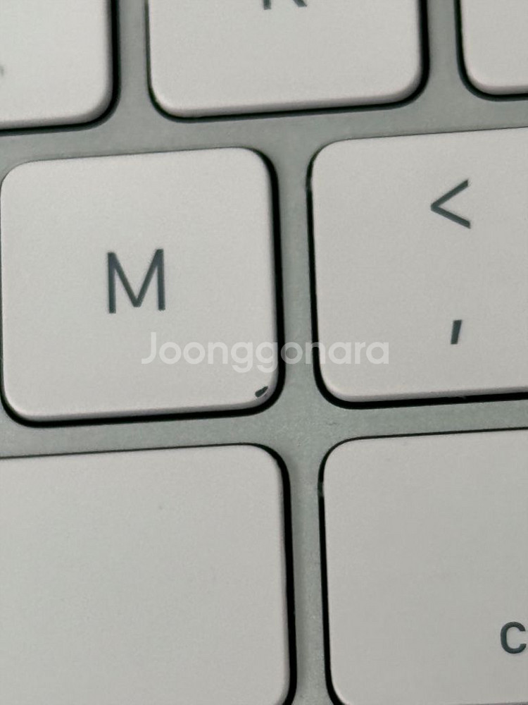 애플 매직 키보드 13 프로 M4 화이트--4