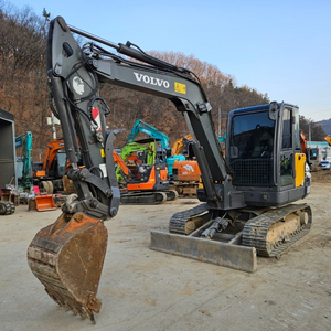 02급 볼보 EC55C 14년식 집게장착 중고굴삭기