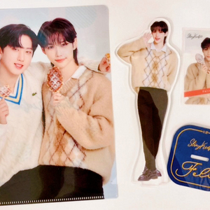스트레이키즈 필릭스 네컷사진 & 굿즈