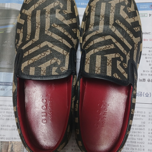 구찌 스니커즈 슬립온
