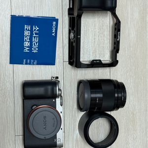 소니 A7C, 50mm 단렌즈, 스몰리그케이즈 팝니다.