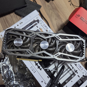 3070Ti 블랙에디션 이엠텍