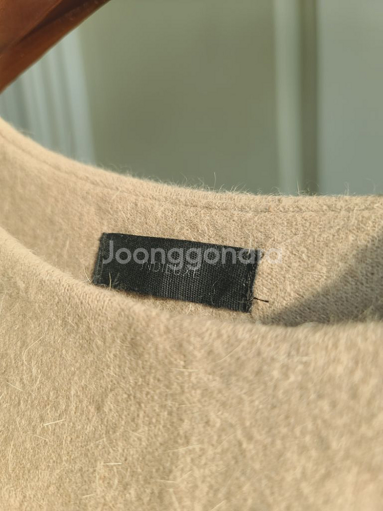 여성 겨울긴팔 울앙고라 상의/ 자라 한섬 마인 마쥬--2