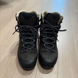 한바그 알레스카 GTX 235 여성등산화 거의새상품