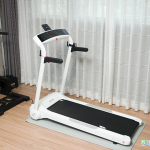 미사용새제품팝니다. 멜킨 런닝머신 워킹머신 워킹패드 저