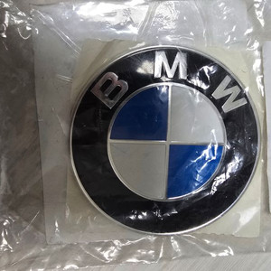 (정품) BMW 후드 엠블럼 새상품(82mm)