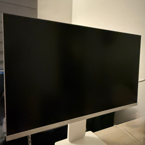 LG 32SR83U
