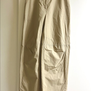 모노크롬 AUBE BAGGY PANTS (BEIGE)