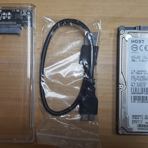 USB처름 사용 가능한 HGST 1테라 HDD와 외장하