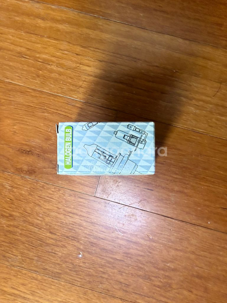 881 할로겐 자동차 전구 팔아요--0