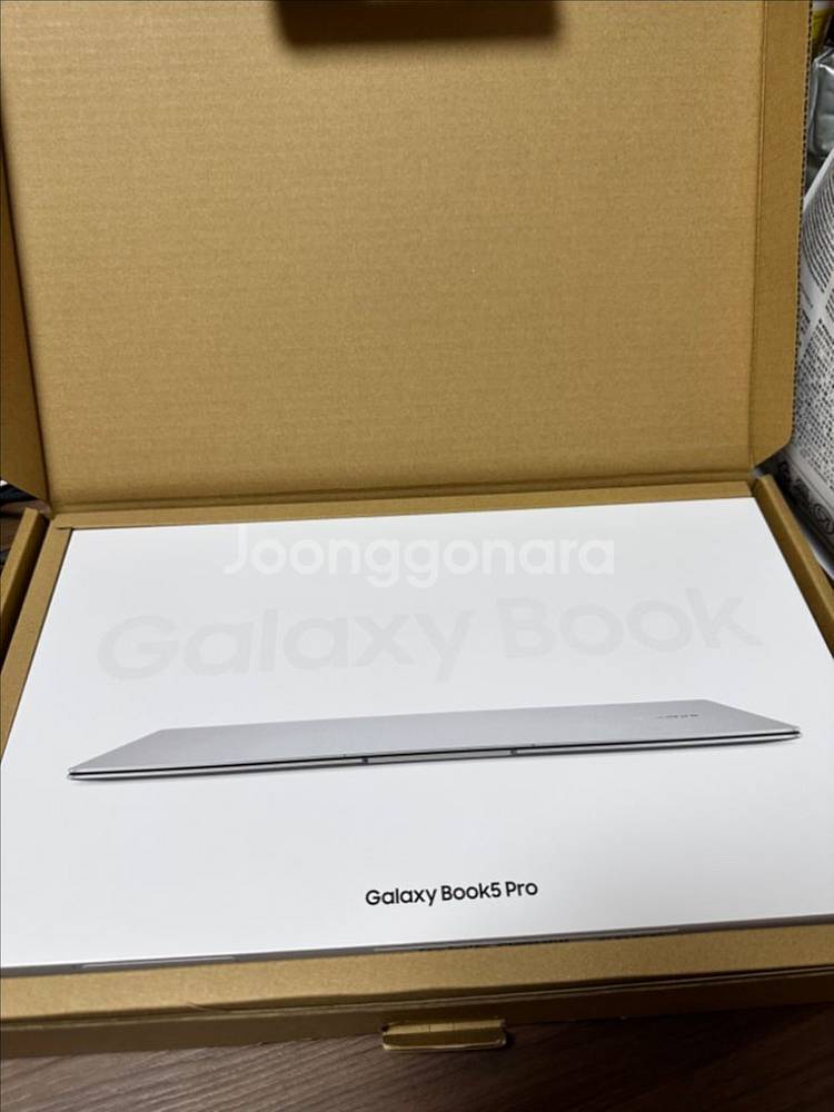 갤럭시북5 프로 NT940XHA-K51A 14인치 실버--5