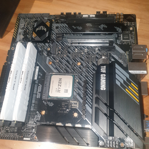 라이젠7 5700X+B550M PLUS+RAM 32GB