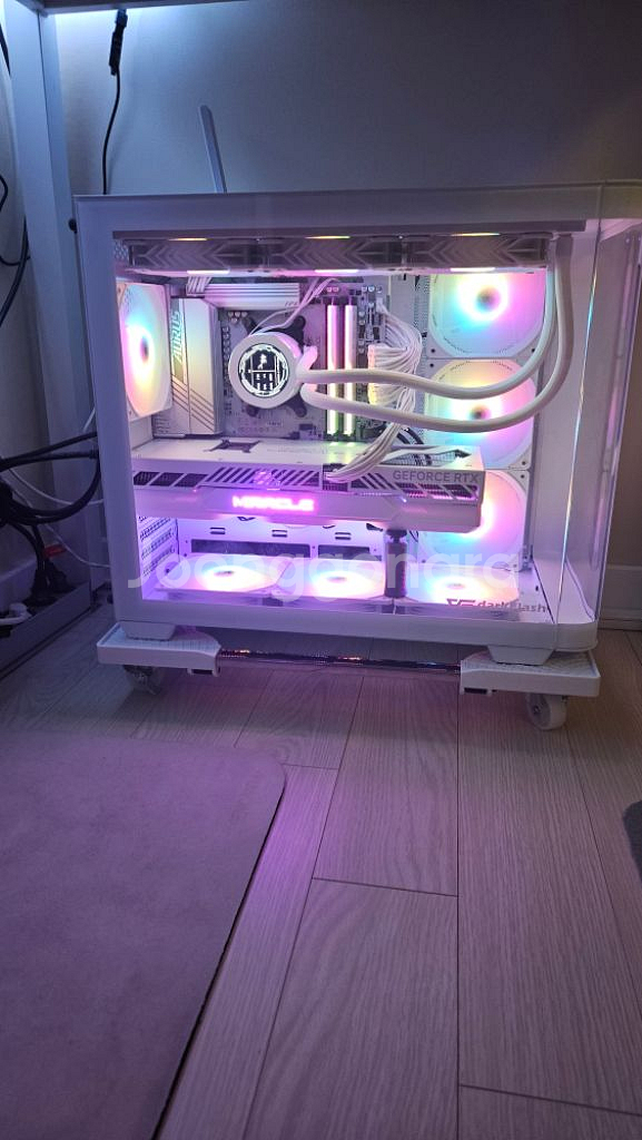 7800x3d 5080 2tb 32gb wifi보드--0