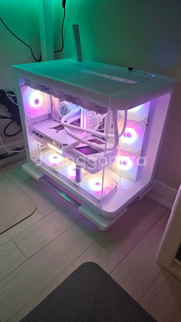 7800x3d 5080 2tb 32gb wifi보드--1