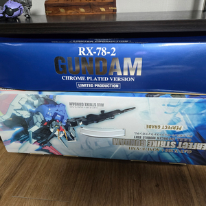 PG건담(rx78크롬코팅,퍼펙트스트라이크)일괄 팝니다